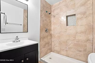 211 E Williamson Street, Mount Olive, NC 28365 - Photo 13