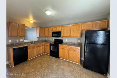 302 Streamwood Drive, Jacksonville, NC 28546 - Photo 3