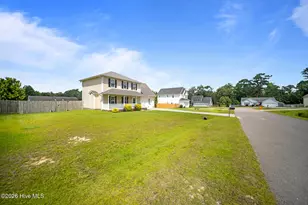 302 Springcreek Ct, Hubert, NC 28539 - Photo 3
