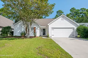 111 Yaupon Ct, Hampstead, NC 28443 - Photo 1