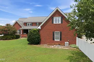2239 Autumn Dr, Kinston, NC 28501 - Photo 3