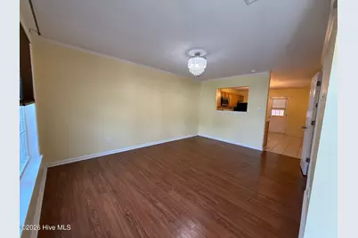 27 E Doris Avenue #309, Jacksonville, NC 28540 - Photo 3