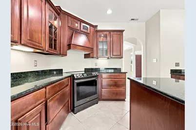 304 Drayton Hall, Jacksonville, NC 28540 - Photo 23