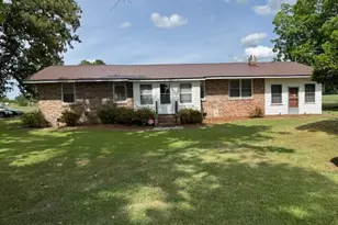666 Faith Rd, Pembroke, NC 28372 - Photo 1