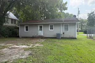 706 Anderson St, Elizabeth City, NC 27909 - Photo 11