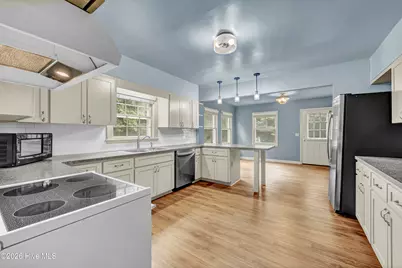3906 Evergreen Drive, Wilmington, NC 28403 - Photo 5