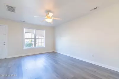 401 Springwood Drive, Jacksonville, NC 28546 - Photo 5