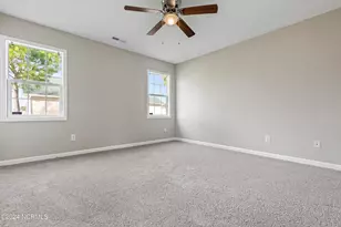 305 Foxridge Ln, Hubert, NC 28539 - Photo 17
