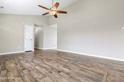 305 Foxridge Lane, Hubert, NC 28539 - Photo 11