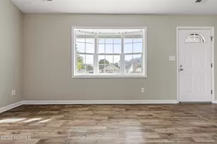 305 Foxridge Ln, Hubert, NC 28539 - Photo 13