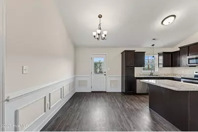 406 Paxton Court, Jacksonville, NC 28540 - Photo 7
