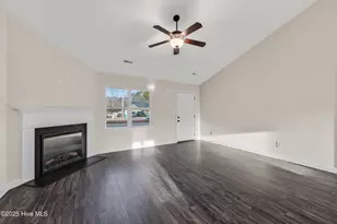 406 Paxton Ct, Jacksonville, NC 28540 - Photo 5