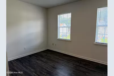 980 W Pueblo Drive, Jacksonville, NC 28546 - Photo 9