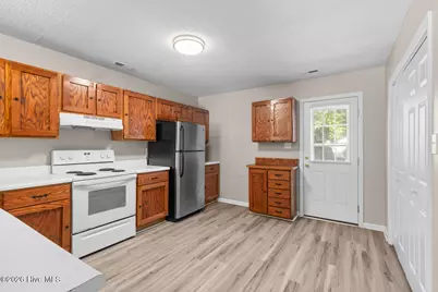 2065 Brandymill Lane, Jacksonville, NC 28546 - Photo 5