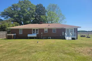 13570 N Lake Rd, Engelhard, NC 27824 - Photo 3