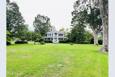201 N Chestnut Street, Clinton, NC 28328 - Photo 3