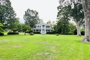 201 N Chestnut St, Clinton, NC 28328 - Photo 3