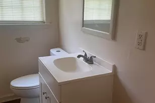 600 Dixon St, Kinston, NC 28501 - Photo 13
