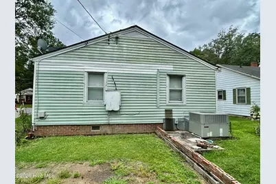 409 E 13th Street, Scotland Neck, NC 27874 - Photo 7