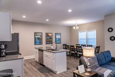 887 Ducks Landing, Aberdeen, NC 28315 - Photo 5
