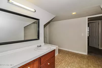 114 E Clay Street, Whiteville, NC 28472 - Photo 13