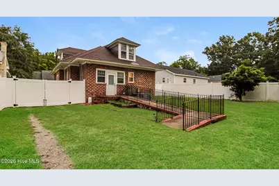 114 E Clay Street, Whiteville, NC 28472 - Photo 5