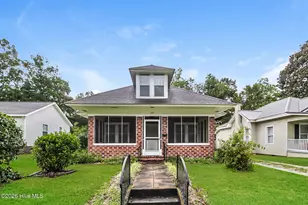114 E Clay St, Whiteville, NC 28472 - Photo 1