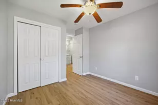 1329 Avon Ct, Wilmington, NC 28405 - Photo 9