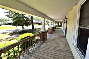 101 N 7th St, Pinetops, NC 27864 - Photo 5