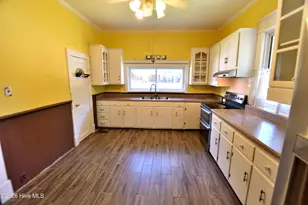 101 N 7th St, Pinetops, NC 27864 - Photo 17