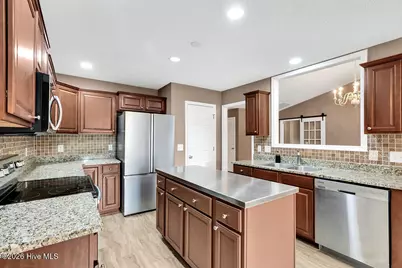 4952 Montserrat Drive, Southport, NC 28461 - Photo 11