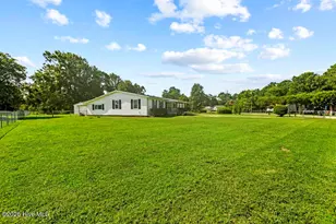 2828 Easy St, Newport, NC 28570 - Photo 5