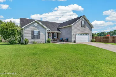 102 Pinyon Court, Jacksonville, NC 28546 - Photo 3
