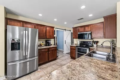 102 Pinyon Court, Jacksonville, NC 28546 - Photo 19