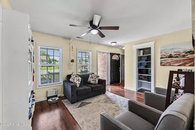 102 Pinyon Court, Jacksonville, NC 28546 - Photo 7