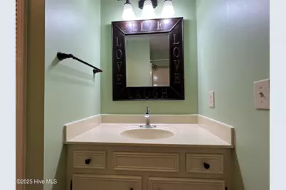 225 E New York Avenue, Southern Pines, NC 28387 - Photo 21