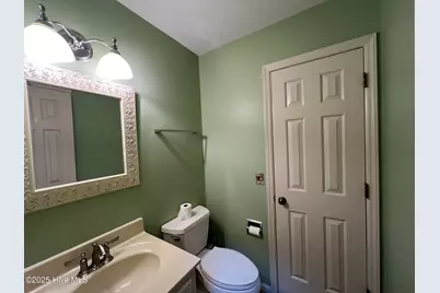 225 E New York Avenue, Southern Pines, NC 28387 - Photo 5