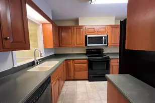 225 E New York Ave, Southern Pines, NC 28387 - Photo 11
