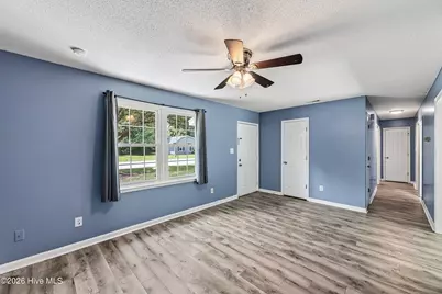 509 Redwood Place, Jacksonville, NC 28540 - Photo 5