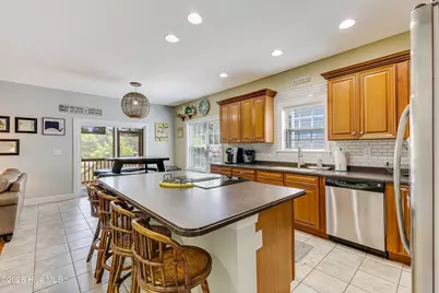 316 SE 79th Street, Oak Island, NC 28465 - Photo 9
