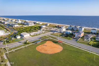 316 SE 79th Street, Oak Island, NC 28465 - Photo 41