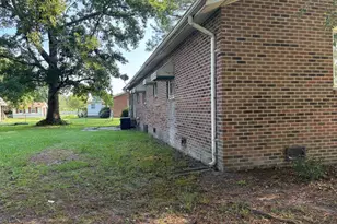 417 Hickory Dr, Elizabeth City, NC 27909 - Photo 33