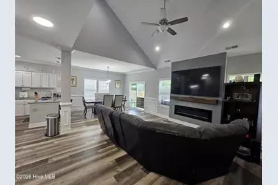 109 Fox Cove Crossing, Jacksonville, NC 28546 - Photo 7