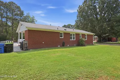 412 Gayle Boulevard, Winterville, NC 28590 - Photo 7