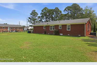 412 Gayle Boulevard, Winterville, NC 28590 - Photo 9