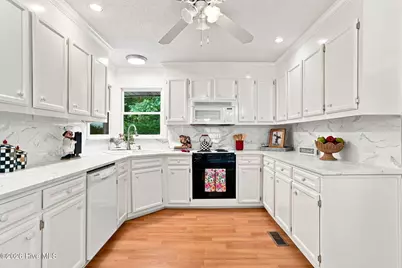 204 Hargrove Drive, Robersonville, NC 27871 - Photo 15