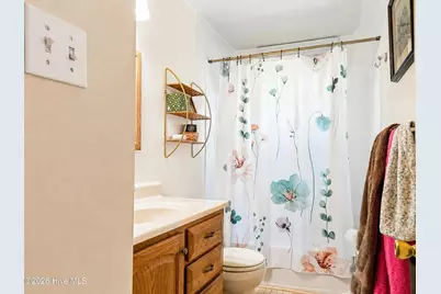 1305 Crescent Drive, Elizabeth City, NC 27909 - Photo 13