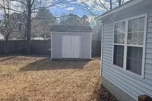 200 Commons Ct, New Bern, NC 28560 - Photo 11