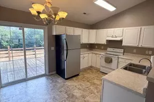 200 Commons Ct, New Bern, NC 28560 - Photo 3