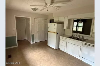 104 Knollwood Court, New Bern, NC 28562 - Photo 3